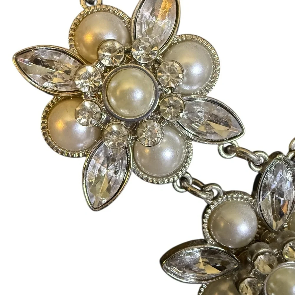Floral Pearl Crystal Necklace Silver Tone Bridal Glam Statement Necklace